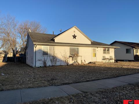242 N Spruce St, Dodge, NE 68633