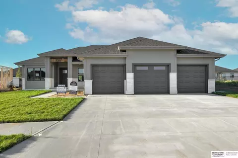 12711 S 79th St, Papillion, NE 68046