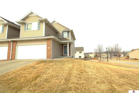 2571 N 89 St, Lincoln, NE 68507