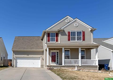 14102 Kelly Dr, Bellevue, NE 68123