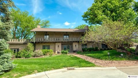 21916 Logan Cir, Omaha, NE 68022