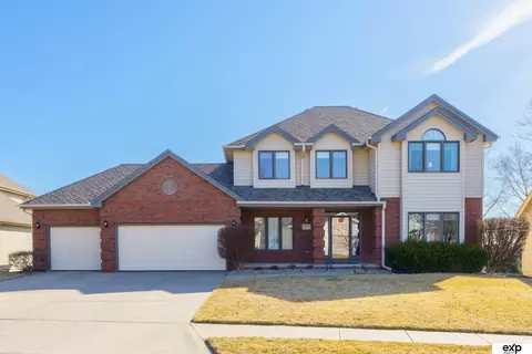 5715 S 173rd Ave, Omaha, NE 68135