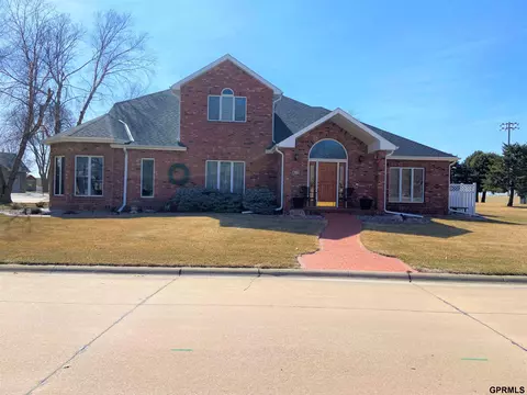 813 Parkview Drive St, Henderson, NE 68371