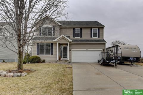 2209 S River Rock Dr, Papillion, NE 68046