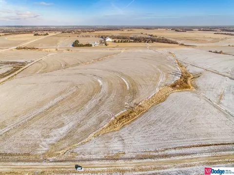 831 Independence Cir, Yutan, NE 68073