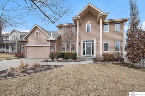 17830 Z Cir, Omaha, NE 68135