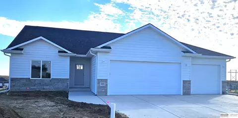 648 W 24th Cir, Wahoo, NE 68066