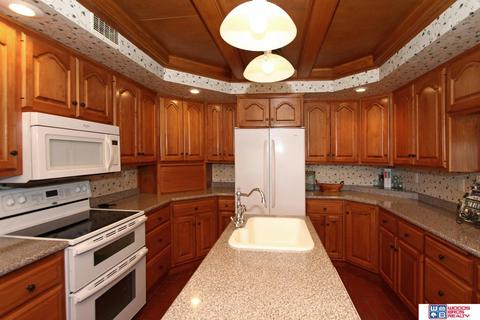 1908 S 4th Ave, Beatrice, NE 68310 photo 24