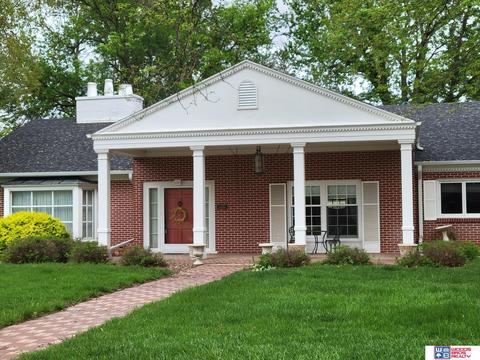 1908 S 4th Ave, Beatrice, NE 68310 photo 3