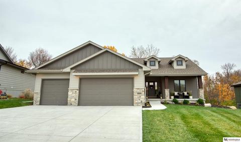 16031 Zac Ln, Bennington, NE 68007