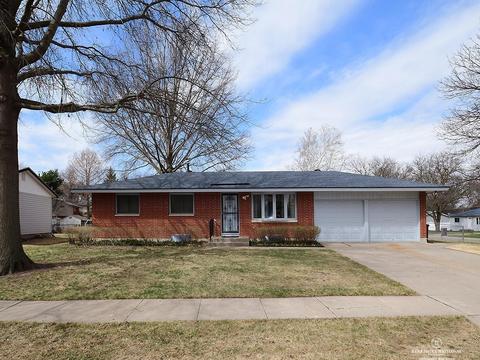 201 Redwood Ln, Lincoln, NE 68510