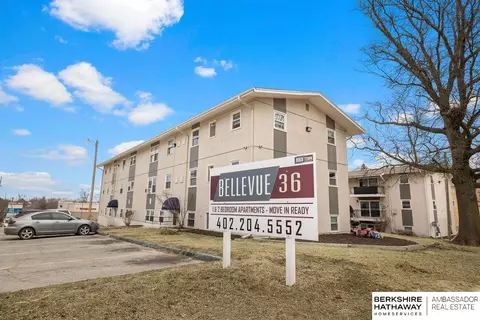 3518 Gertrude St, Bellevue, NE 68147