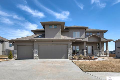 2403 N 186 St, Elkhorn, NE 68022