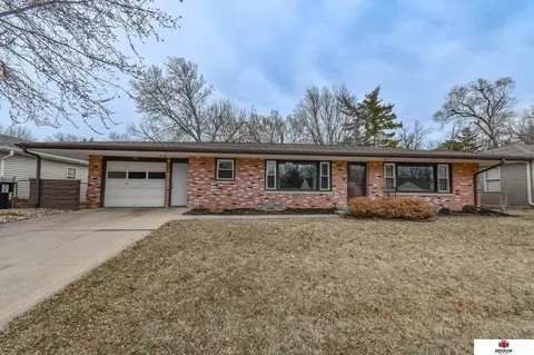 3030 S 47th St S, Lincoln, NE 68506