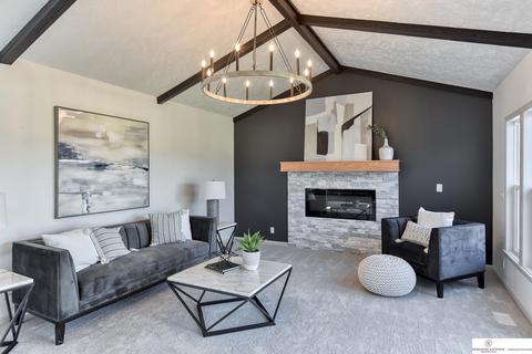 9123 O St, Omaha, NE 68127