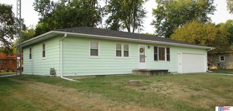 1817 Jackson St, Beatrice, NE 68310