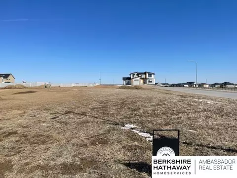 21004 Joseph St, Elkhorn, NE 68022