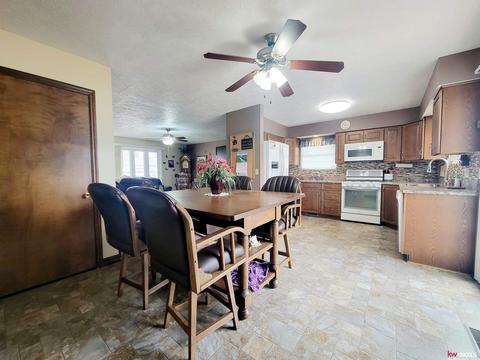 106 E Helen St, Sutton, NE 68979 photo 5