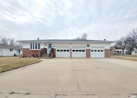 106 E Helen St, Sutton, NE 68979
