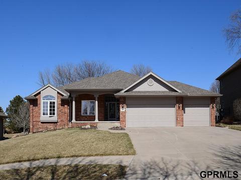 17866 Harney St, Omaha, NE 68118