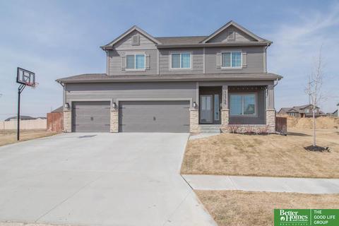 11746 S 111 Ave, Papillion, NE 68046