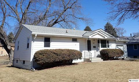 4712 B St, Omaha, NE 68106