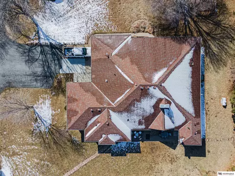 3101 N 216th Plz, Elkhorn, NE 68022