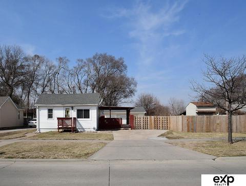 2216 S 13 St, Council Bluffs, IA 51501