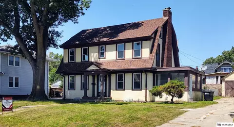 2430 Ida St, Omaha, NE 68112