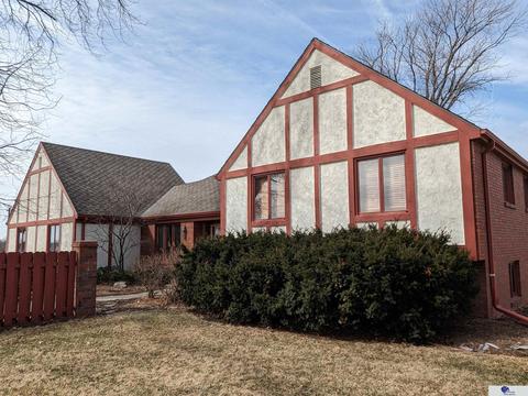 412 S Delaware Ave, York, NE 68467