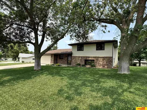 934 Centennial Rd, West Point, NE 68788