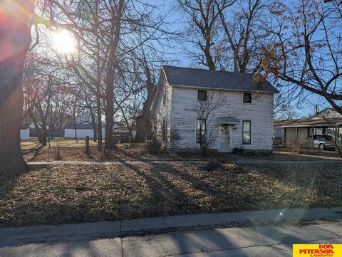 103 N Pine St, Hooper, NE 68031