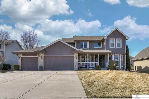 13710 S 18th St, Bellevue, NE 68123