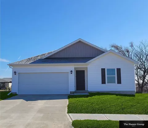 17716 Hampton Dr, Omaha, NE 68136