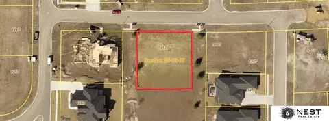 9521 Hillcrest Trl, Lincoln, NE 68520