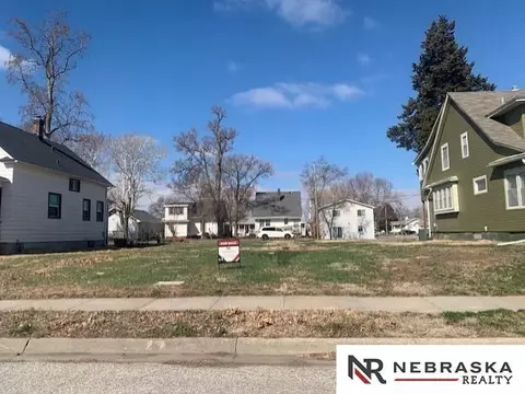 3922 N 18th St, Omaha, NE 68110