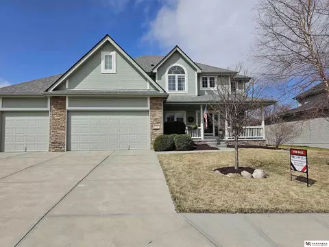 12114 S 49th St, Papillion, NE 68133