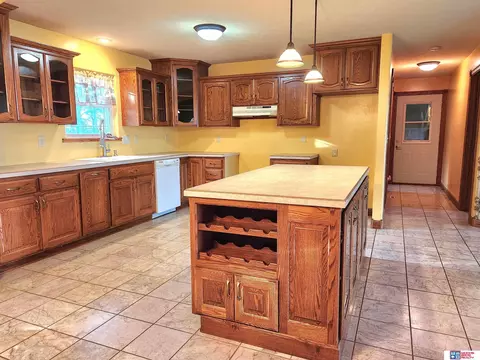 4744 E Sargent Rd, Beatrice, NE 68310 photo 6