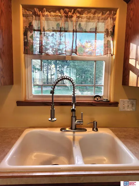 4744 E Sargent Rd, Beatrice, NE 68310 photo 8