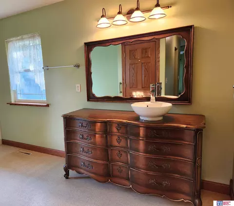 4744 E Sargent Rd, Beatrice, NE 68310 photo 15
