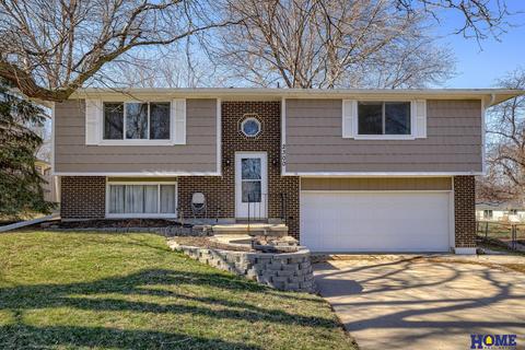 2300 Sheffield Pl, Lincoln, NE 68512