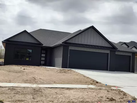 9655 Topher Blvd, Lincoln, NE 68526