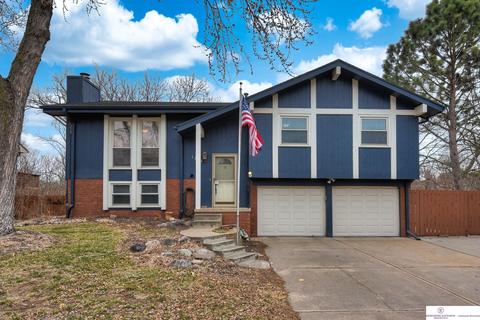 1133 Patricia Dr, Papillion, NE 68046