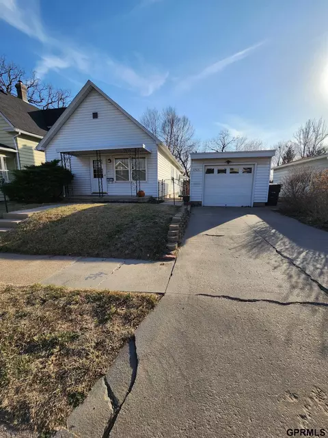 1705 Van Camp Ave, Omaha, NE 68107