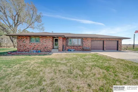25305 E Rock Creek Rd, Greenwood, NE 68366