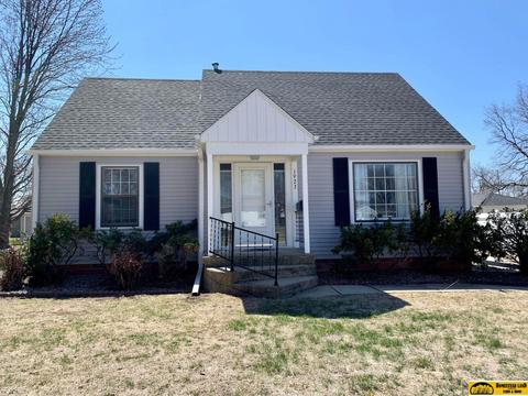 1923 Elk St, Beatrice, NE 68310