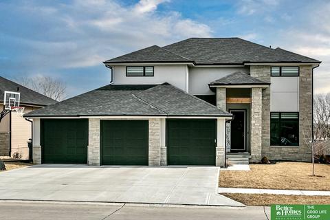 2707 N 185th St, Elkhorn, NE 68022