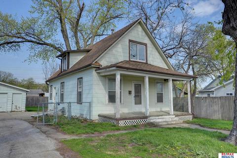 8310 N 28 St, Omaha, NE 68112
