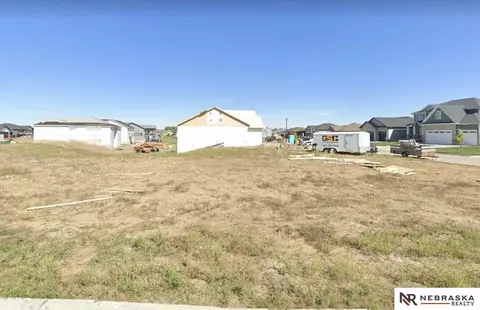 7212 N 49th St, Lincoln, NE 68514