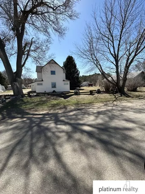 601 County Line, Newman Grove, NE 68758